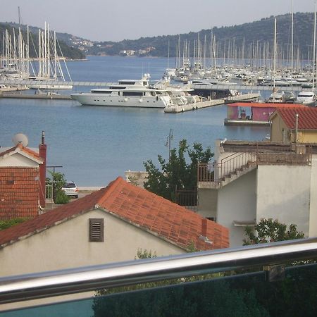 Apartments Villa Erik Rogoznica  Oda fotoğraf