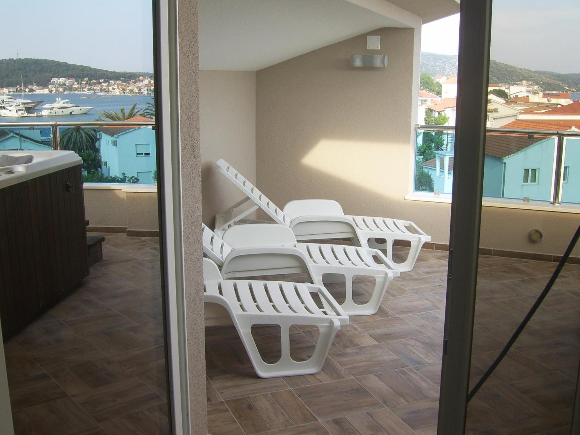 Apartments Villa Erik Rogoznica  Oda fotoğraf