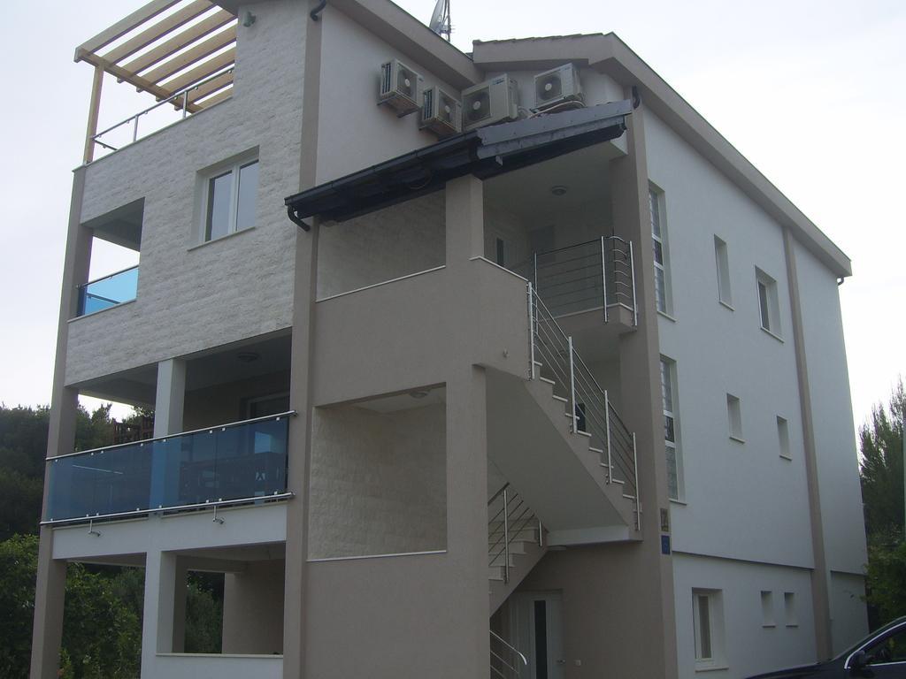 Apartments Villa Erik Rogoznica  Dış mekan fotoğraf